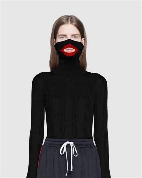 maglione gucci bocca|Gucci costretta a ritirare un maglione “razzista” .